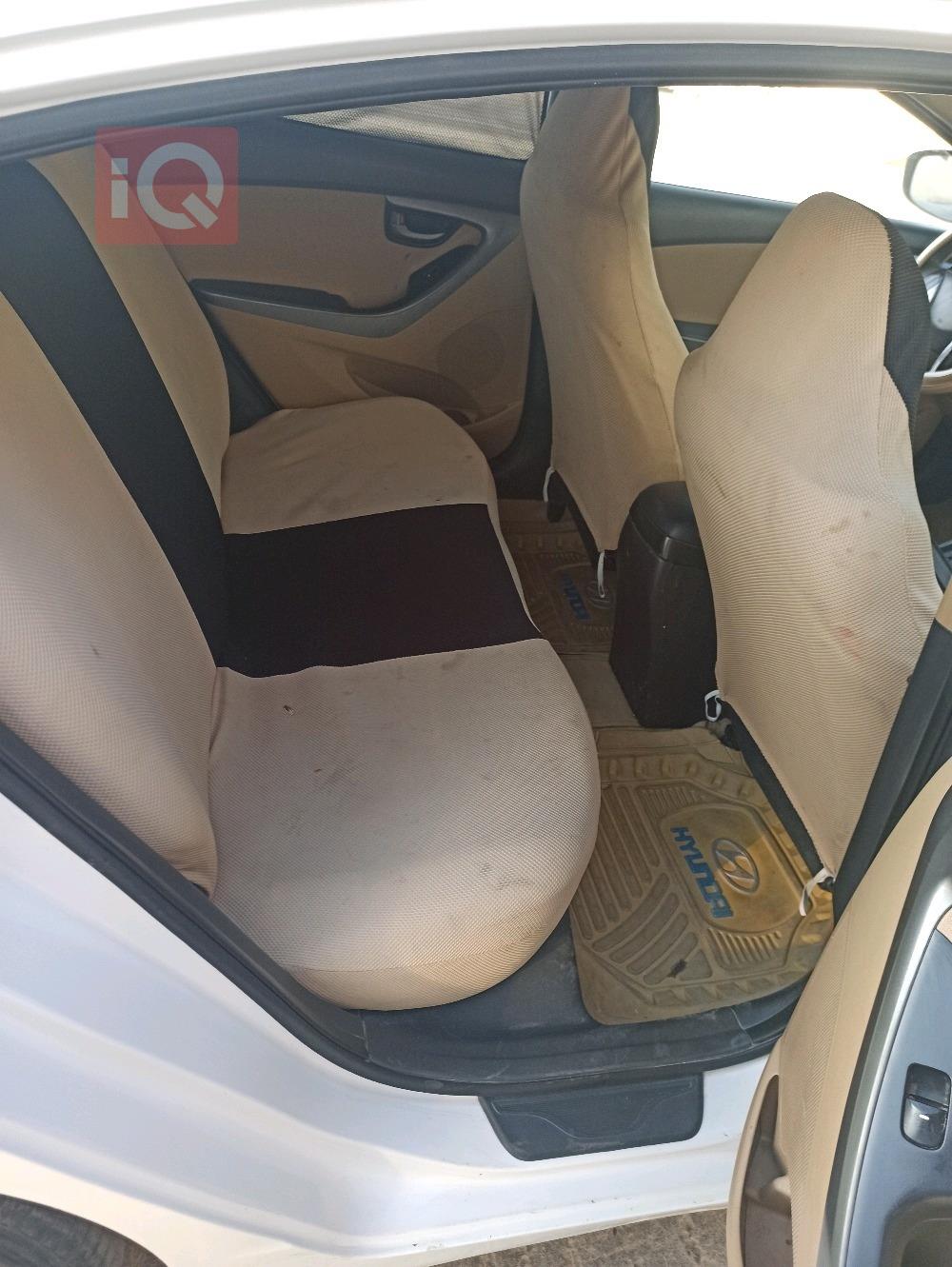 هیوندای ئەلەنترا